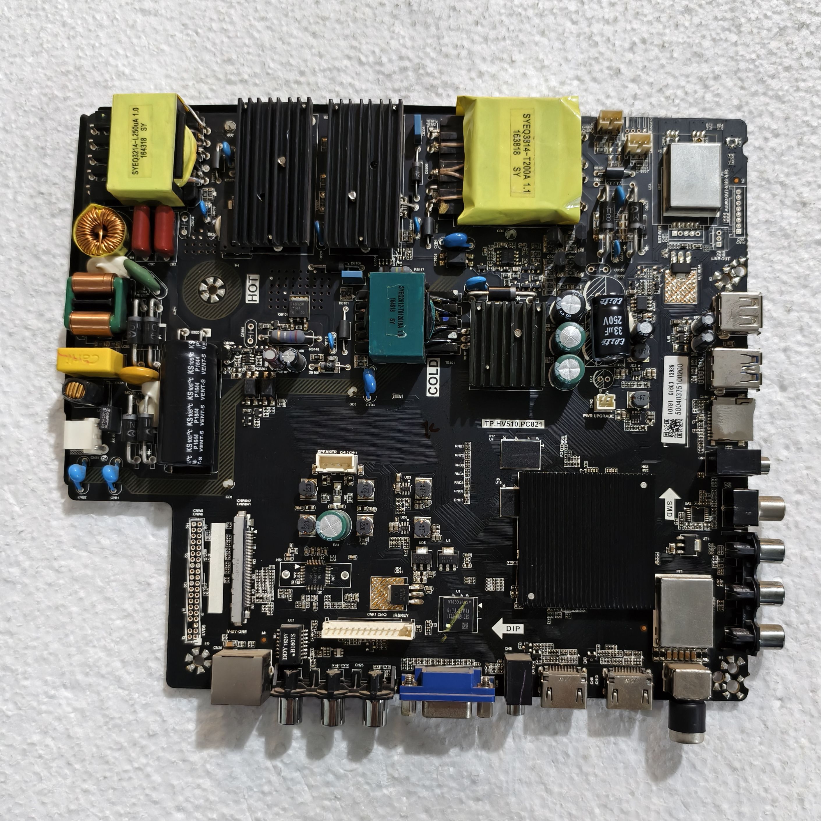 原装CNC J55U916液晶电视主板TP.HV510.PC821配熊猫屏CN550CN7510