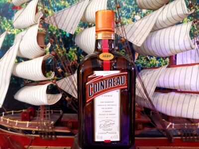 洋酒 法国原瓶进口 君度力娇酒 香橙味甜酒 COINTREAU 700ml 烘焙