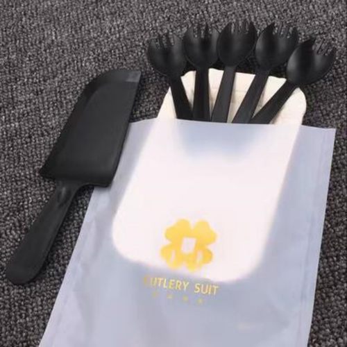 一次性刀叉盘组合蛋糕盘子叉子塑料刀叉四合一刀叉盘蜡烛套装50包