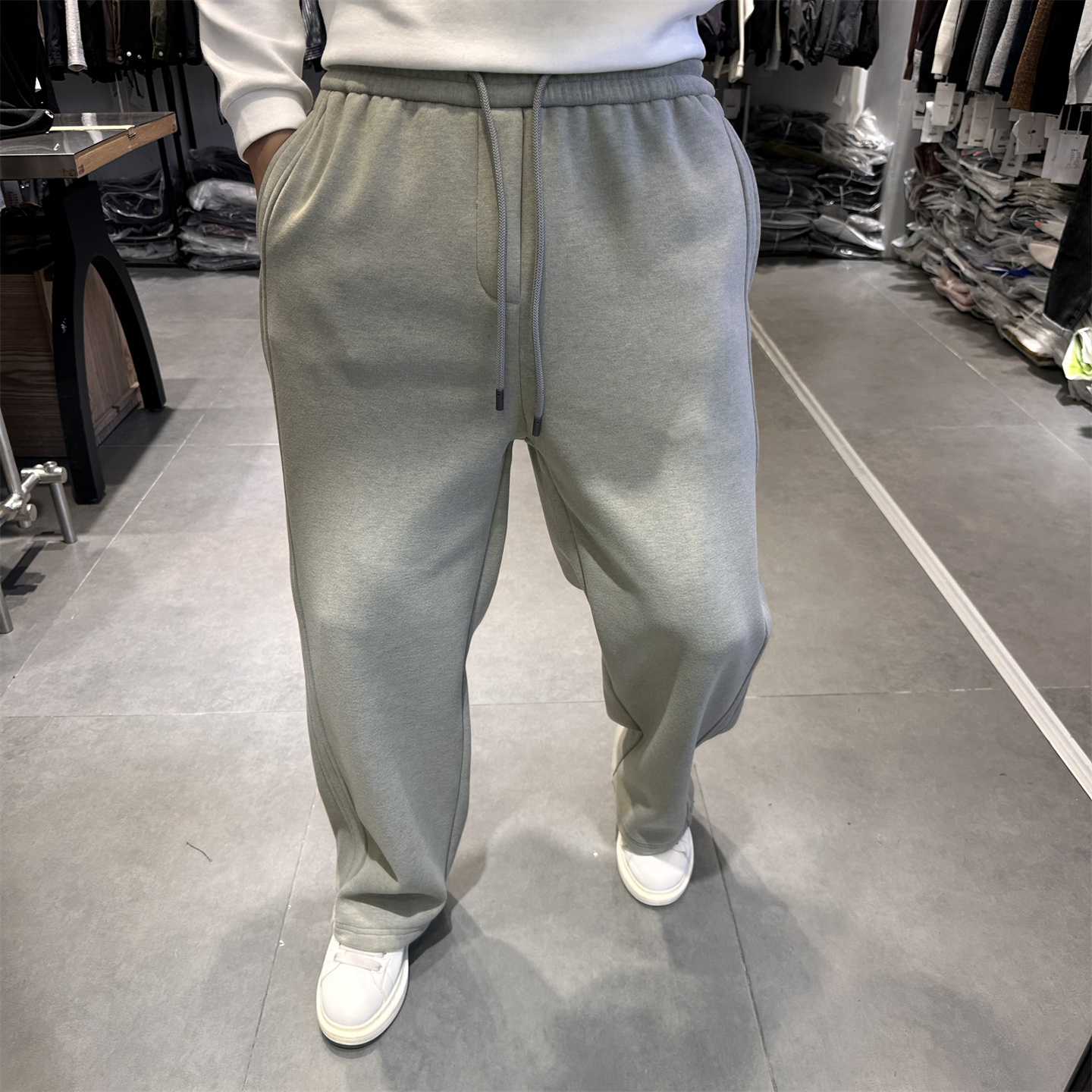 25冬季美式休闲直筒加绒运动裤男宽松百搭保暖做旧阔腿弯刀休闲裤