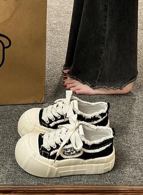 黑色爆款小白帆布板鞋女春秋ins潮2025年新款小众百搭休闲运动鞋