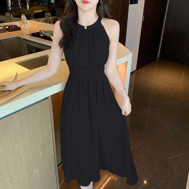 挂脖无袖吊带连衣裙子女夏季2025新款收腰显瘦气质名媛女神范长裙
