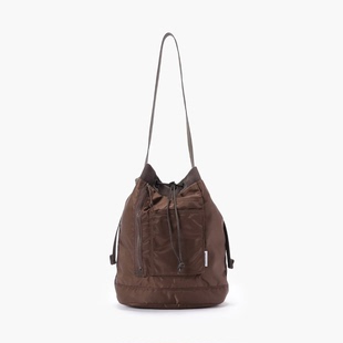 BRIEFING DRAWSTRING SHOULDER L 日制 束口斜挎包 通勤单肩包