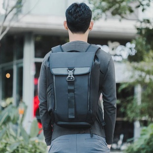 Modern Dayfarer DAYFARER V3 背包 通勤電腦背包 男士休閒大容量