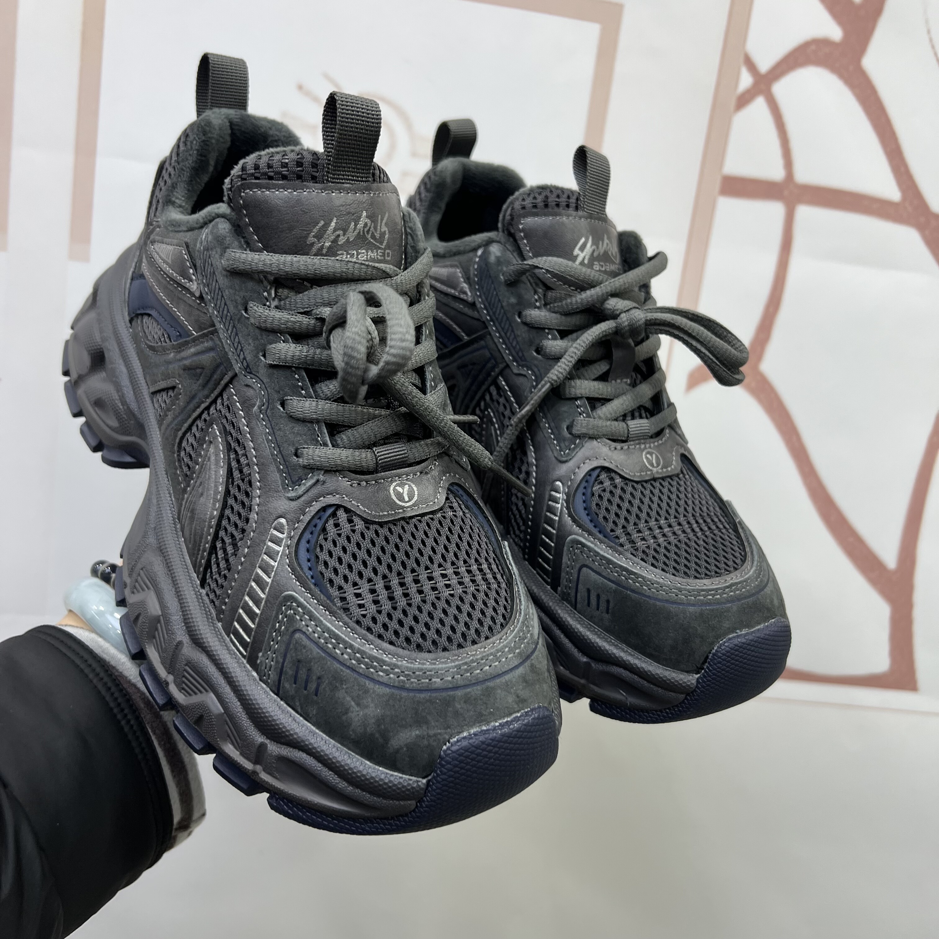 水木工芳2025春季新款百搭显瘦休闲厚底老爹鞋女9130