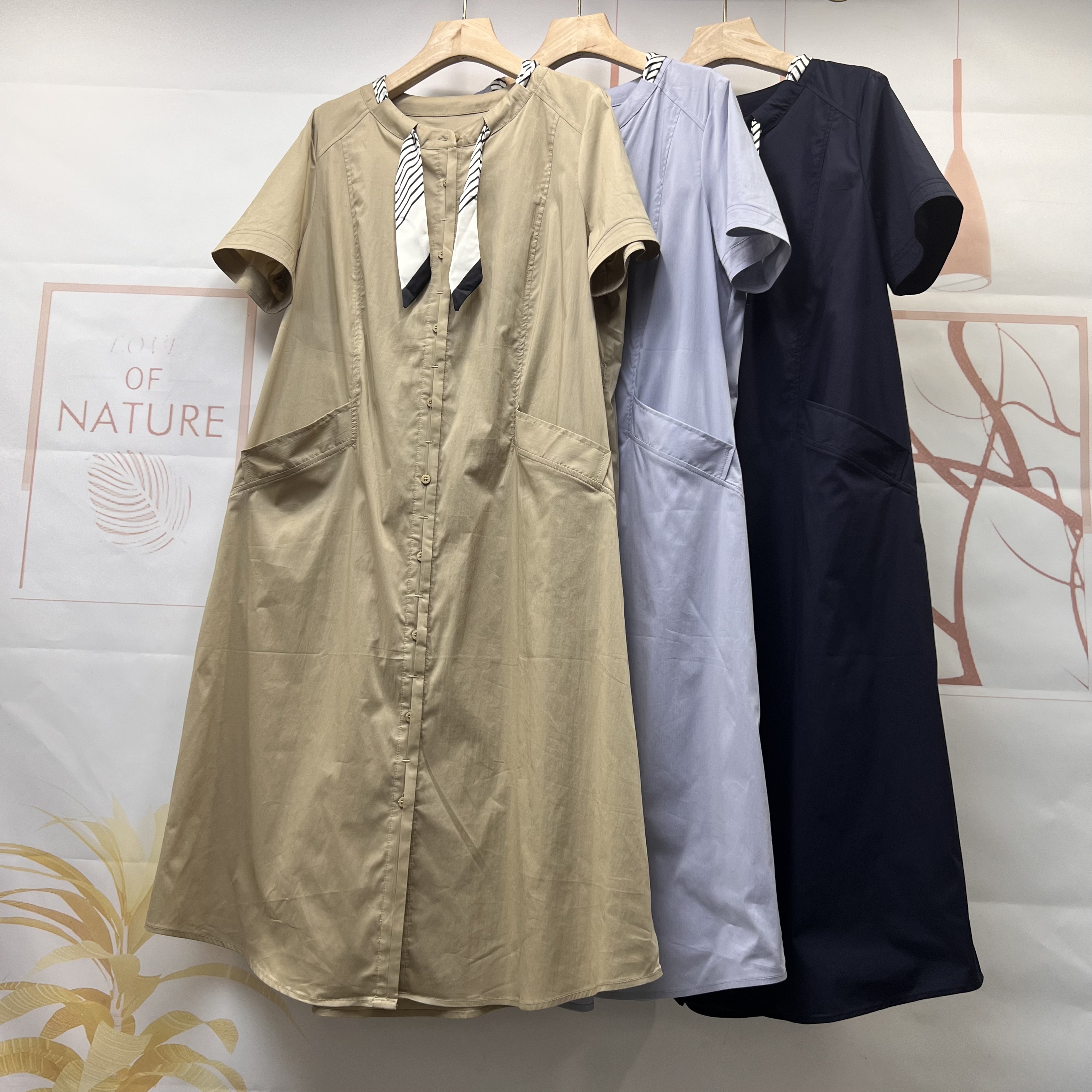 水木工芳品牌货-棉纶领带装饰-显瘦-短袖单排扣连衣裙女719