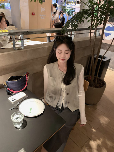 FFLU25/3/20【编织特色马甲】轻松老钱麻感清爽灰绿色马甲