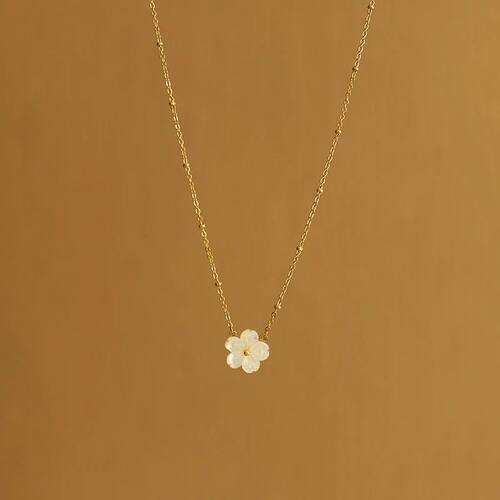 Stainless Steel White Shell Flower Pendent Necklace for Wome