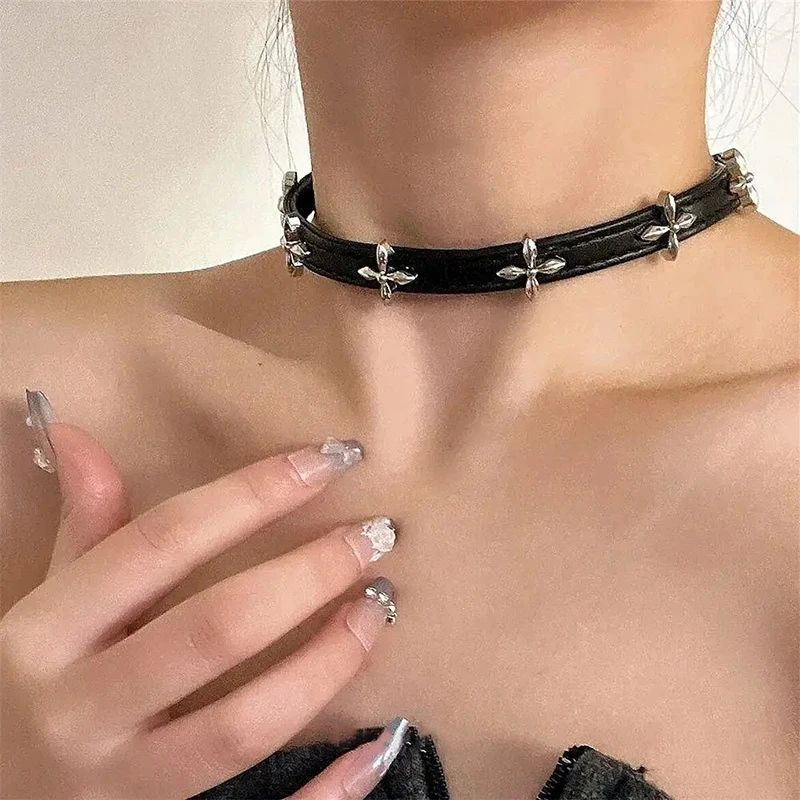 New Vintage Gothic Black Necklace for Women Fashion Punk Lea