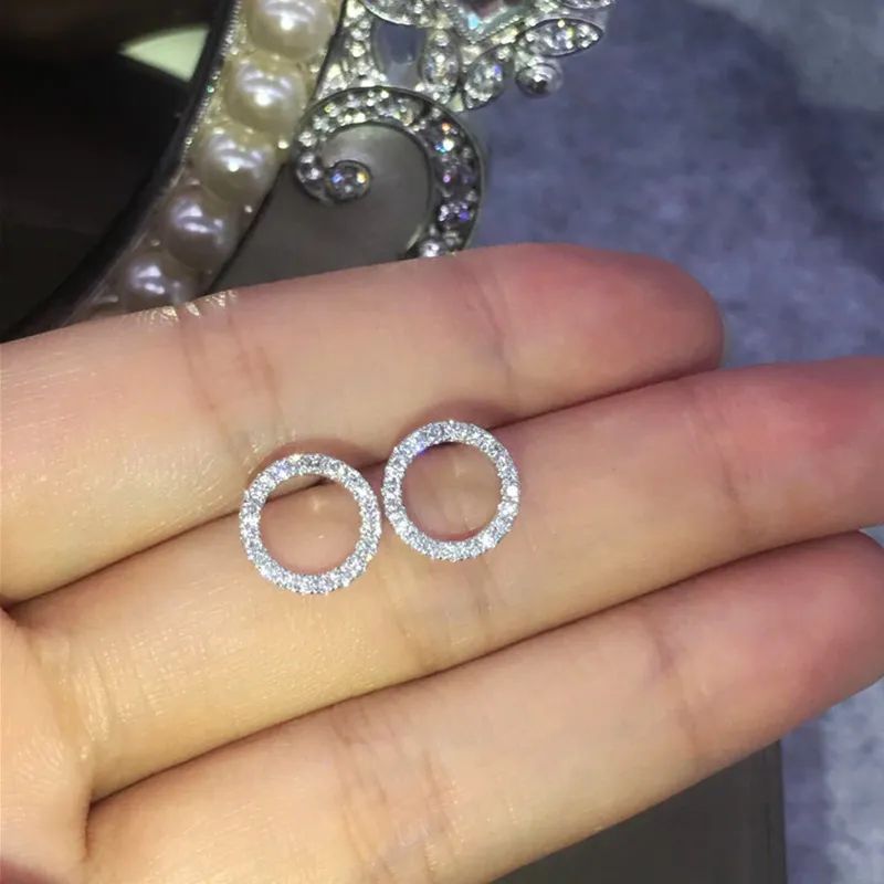 Versatile Dazzling Circle Stud Earrings with Crystal Cubic-封面