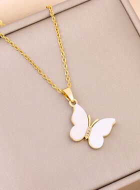 Temperament Elegant White Butterfly Pendant Necklaces For Wo