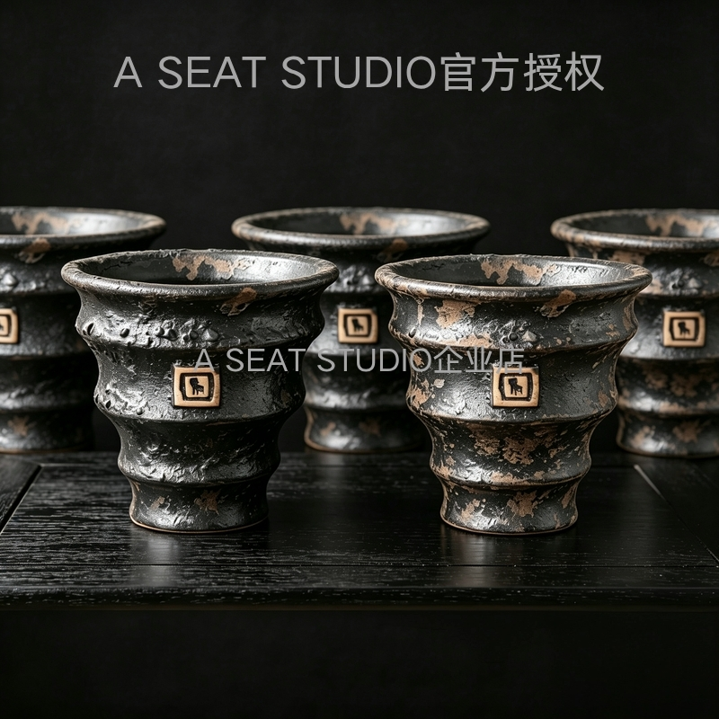 A SEAT STUDIO泰国进口做旧金属色收腰块根绿植手工花盆
