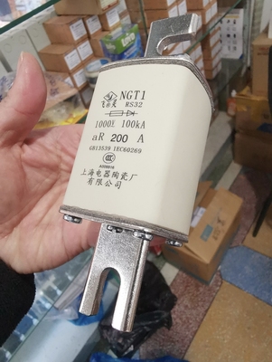 飞灵NGT1上海电器陶瓷有限公司1000V熔断器125A160A250A保险丝