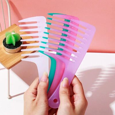 Large Wide-tooth Curly Hair Comb Women Smooth Hair Comb No K