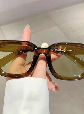 Luxury Designer Classic Vintage Square Sunglasses Women For