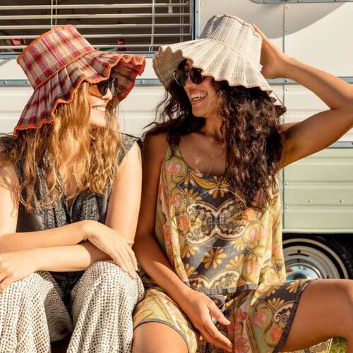 Fashionable foldable pleated straw hat with large brim water