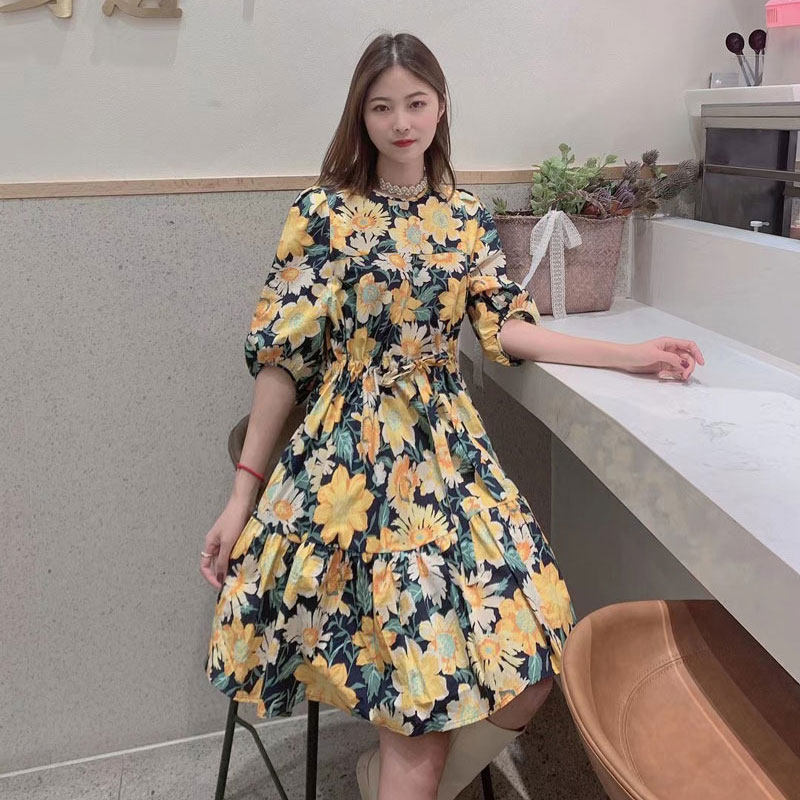 年阿玛施新特官网2021夏新款韩版高腰女装印花系带短袖娃娃连衣裙