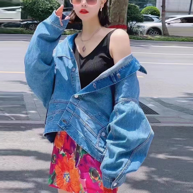 年阿玛施新特官网2021夏秋新款宽松女装个性休闲长袖两穿牛仔外套