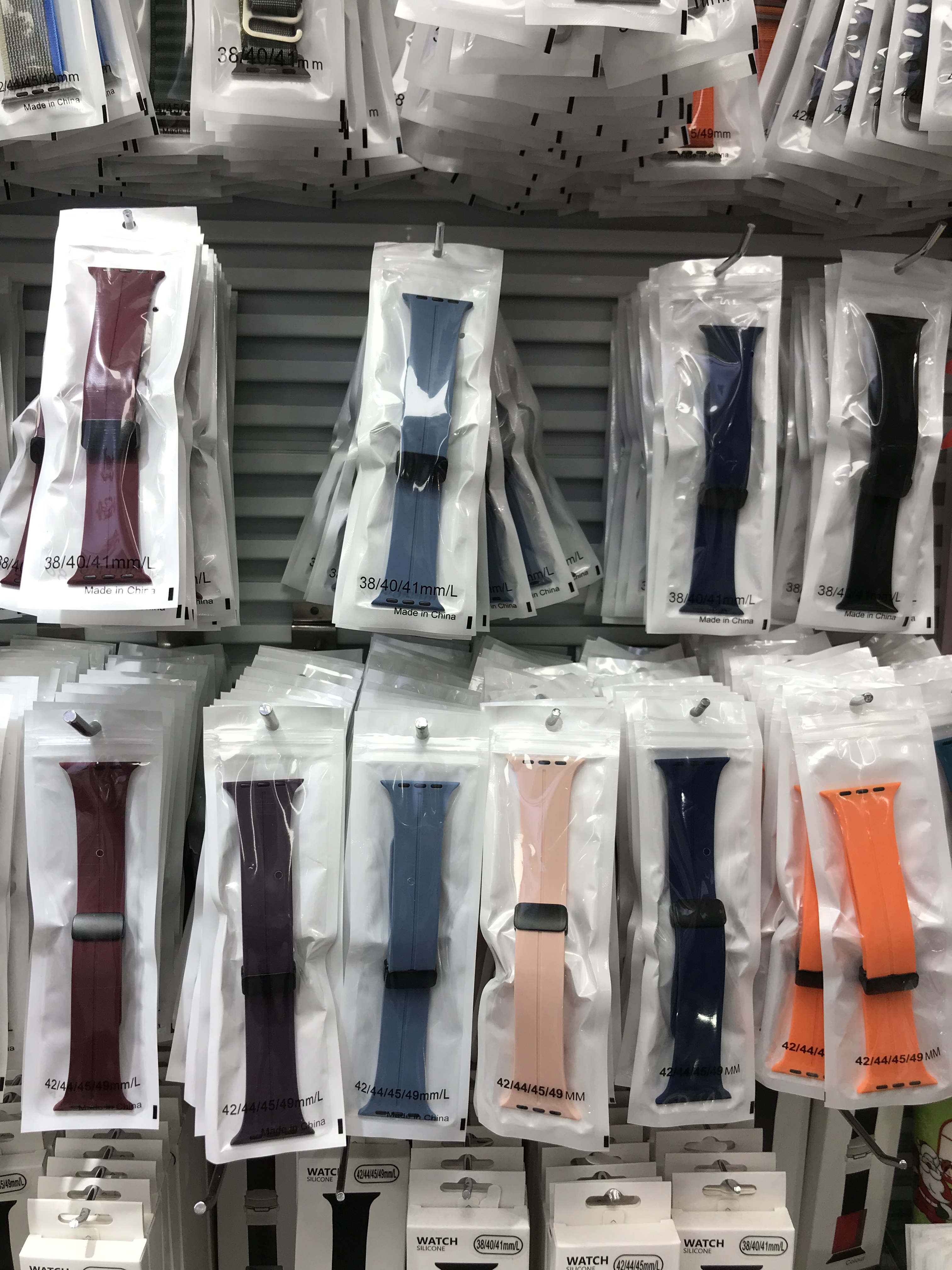 适用华强北苹果appleiwatch8Ultra折叠磁吸硅胶表带iwatch76543se