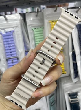 2025钛色弹环扣适用华强北S10ProMaxULTRA海洋硅胶苹果运动手表带