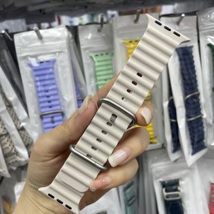 2025钛色弹环扣适用华强北S10ProMaxULTRA海洋硅胶苹果运动手表带