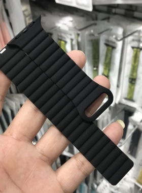 适用华强北s12Max硅胶磁吸学生智能电话手表带s9苹果applewatch10