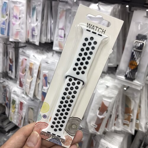 适用35mm华强北iwatch11洞洞s10透气s987代se硅胶ultra运动手表带