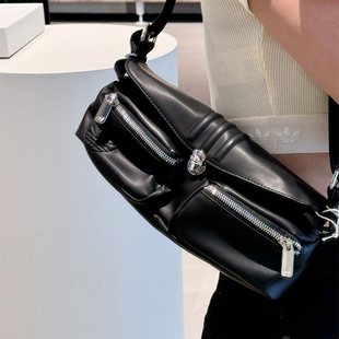 阿迪达斯三叶草女子小包多背法可调节运动单肩斜挎腋下包 KC1416