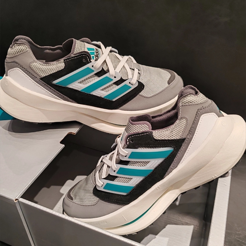Adidas阿迪达斯新款男鞋轻便耐磨低帮网面休闲运动跑步鞋 JH6114