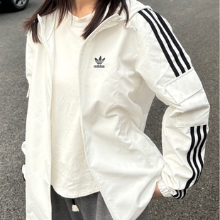 阿迪达斯三叶草男女同款 1945 休闲三条纹连帽梭织透气外套KB1944