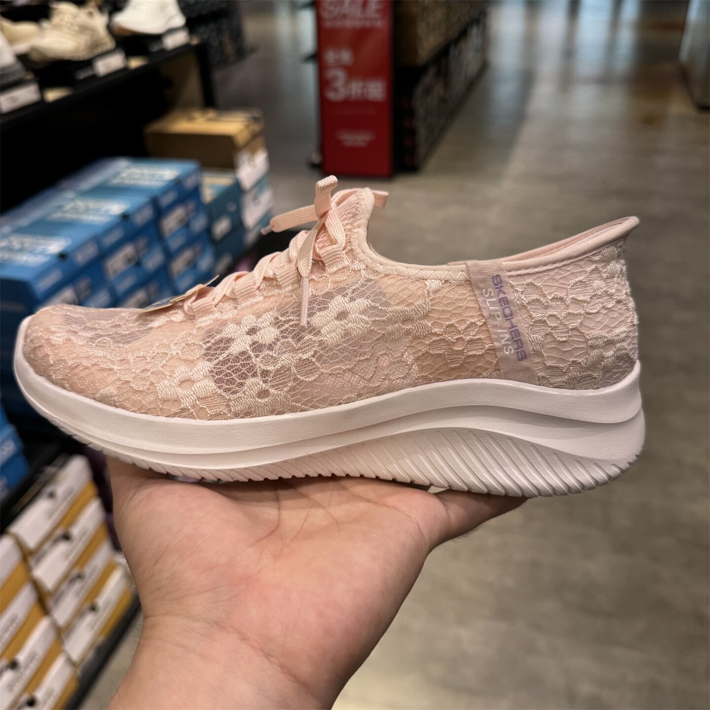 Skechers斯凯奇夏闪穿蕾丝网面镂空透气健步鞋女运动休闲鞋150463