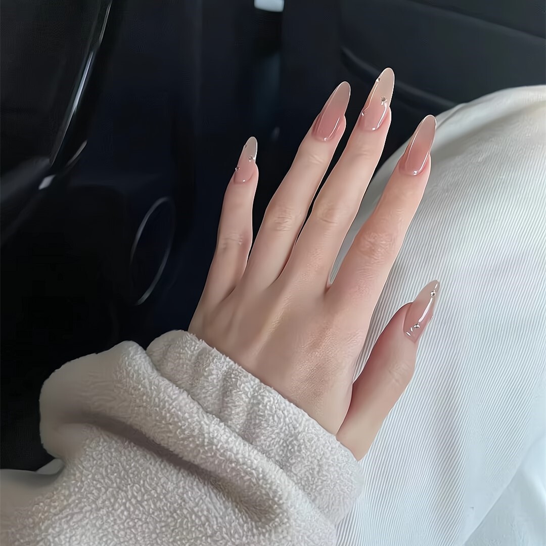 裸色手工穿戴美甲中长款