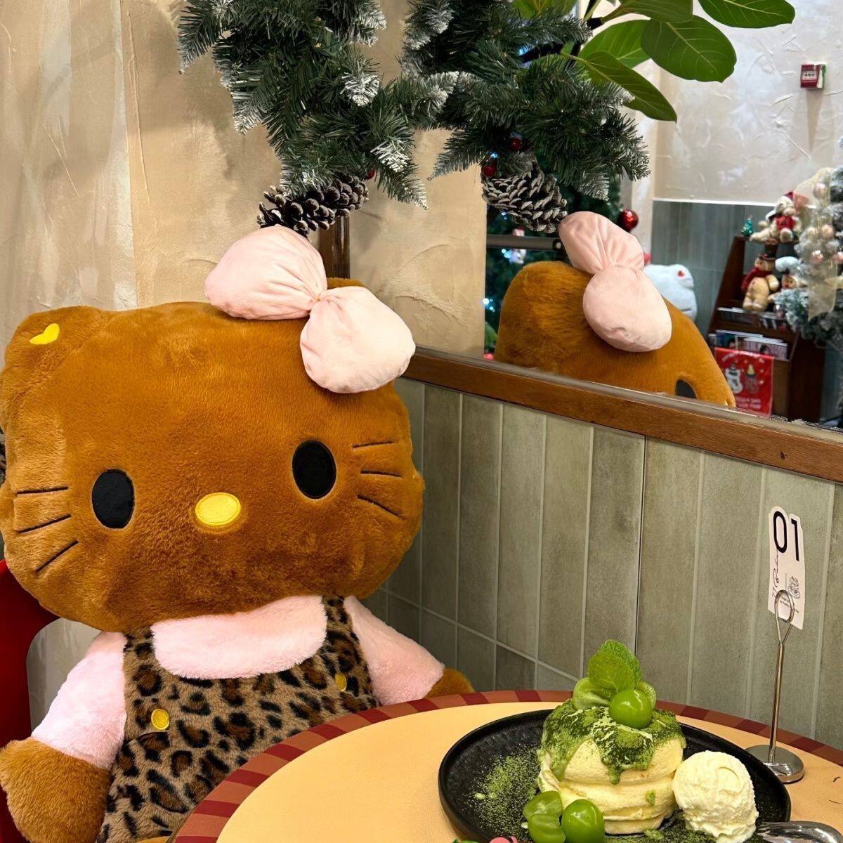 HelloKitty豹纹蝴蝶结毛绒玩偶布艺优质pp棉填充公仔抱着睡觉款