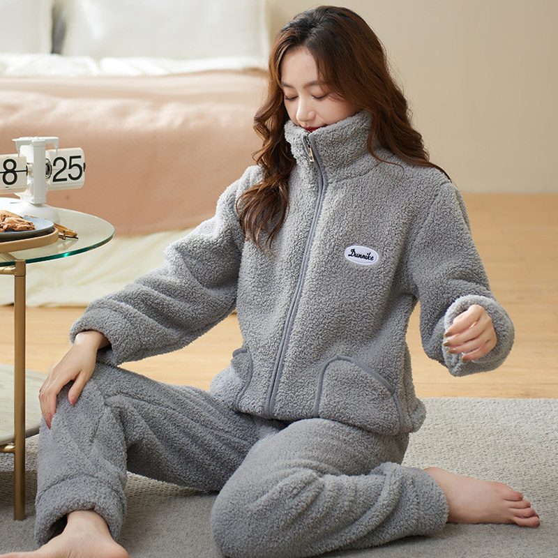 睡衣女秋冬季长袖加厚保暖珊瑚绒女款法兰绒休闲纯色可外穿家居服