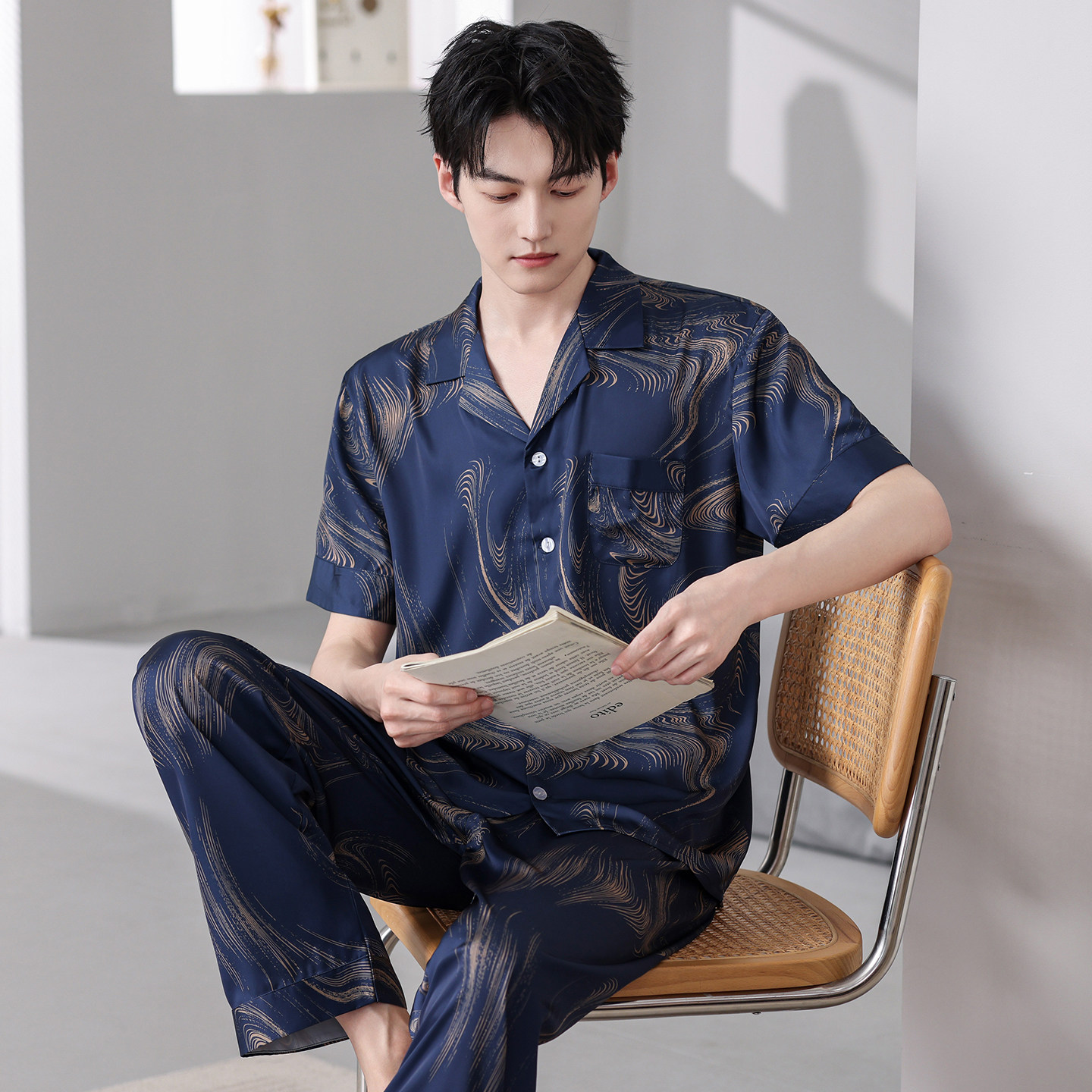 夏季短袖冰丝薄款男士睡衣套装大码宽松高级感男款夏天丝绸家居服