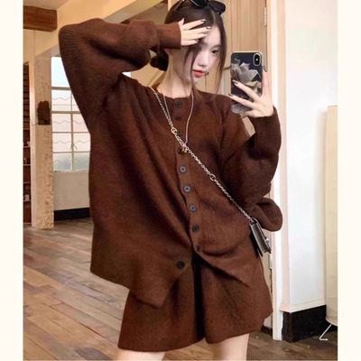 深秋初冬高级感毛衣套装女穿搭一整套针织开衫＋半身裙两件套