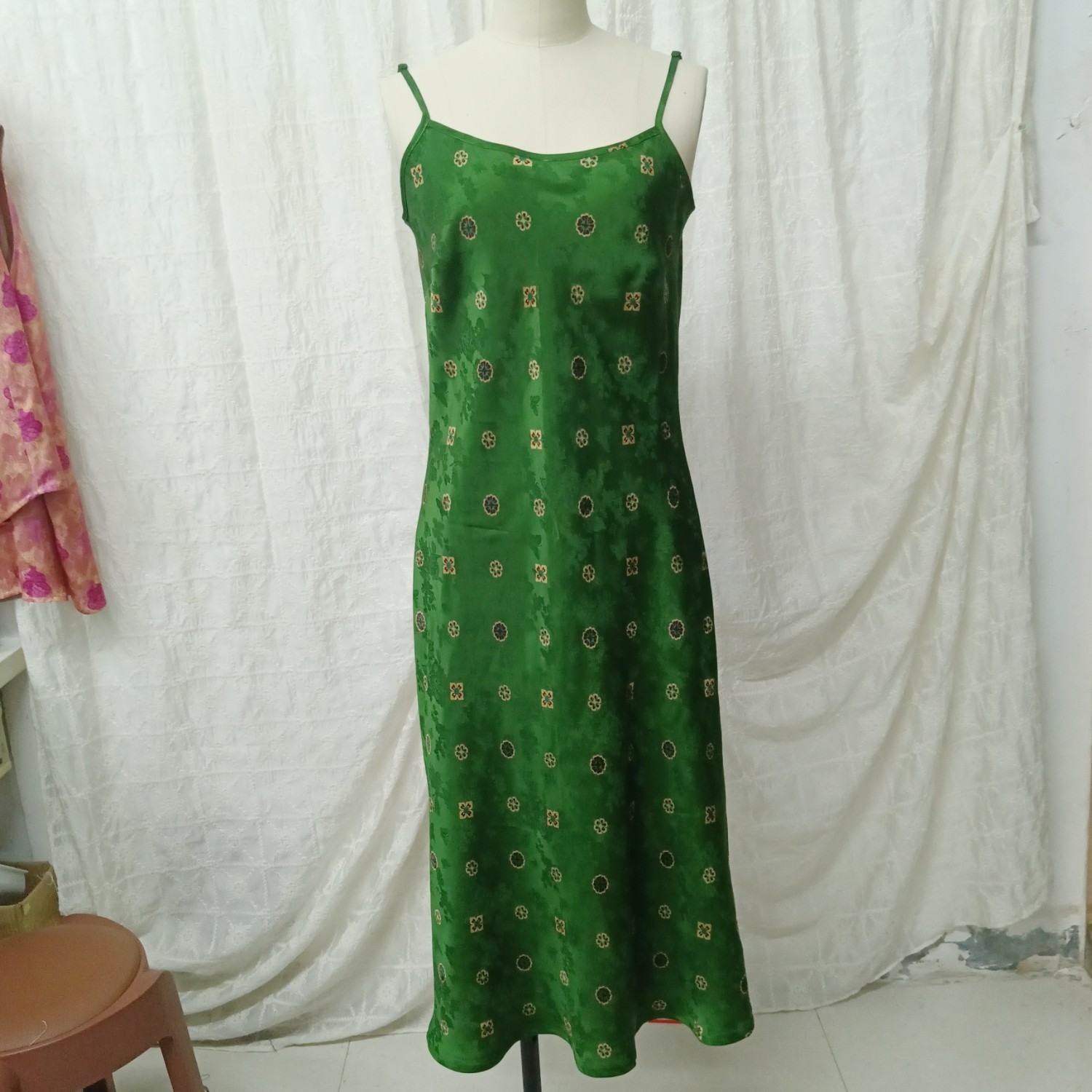 服装定制缝纫加工精修制作真丝蚕丝香云纱女士夏季吊带连衣裙