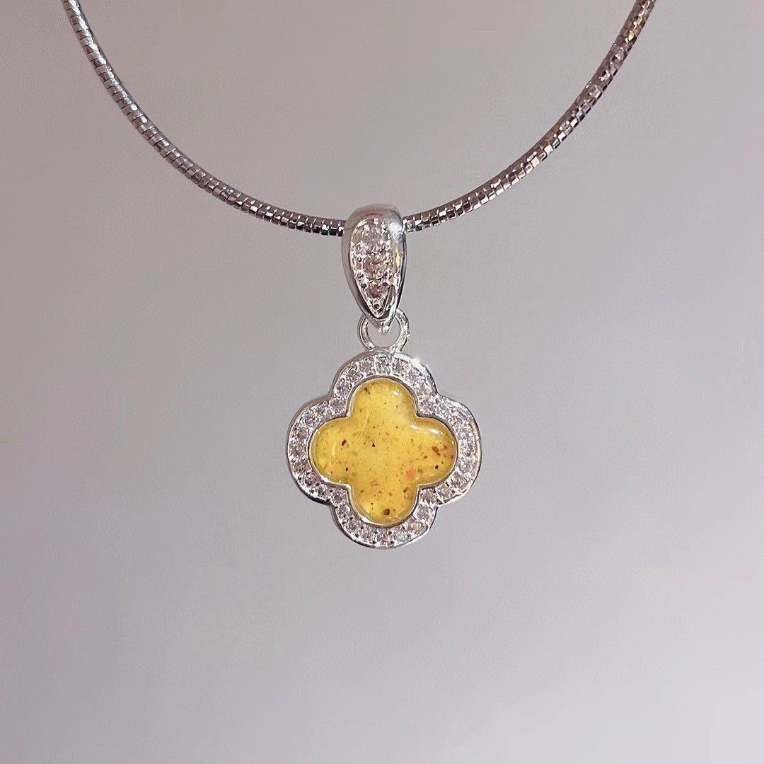 阿赞明空 舍财膏吊坠  四叶草锁骨苍蝇舍膏项链