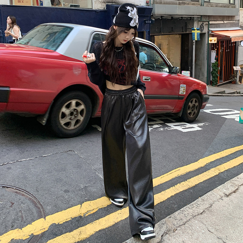 网红新款2024秋装新款松紧腰阔腿裤直筒裤女装休闲裤仿皮面料