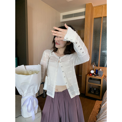 酸奶的衣橱薄款显瘦空调衫
