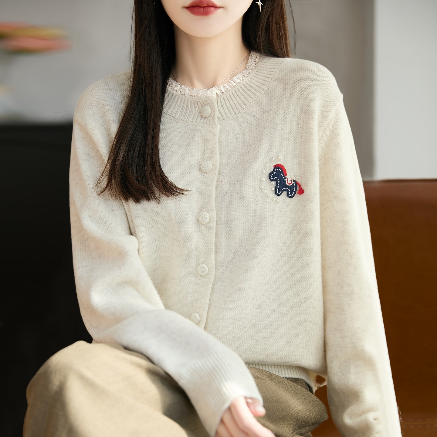 2026新款假两件小马刺绣针织开衫外套女春秋时尚女装上衣秋冬毛衣