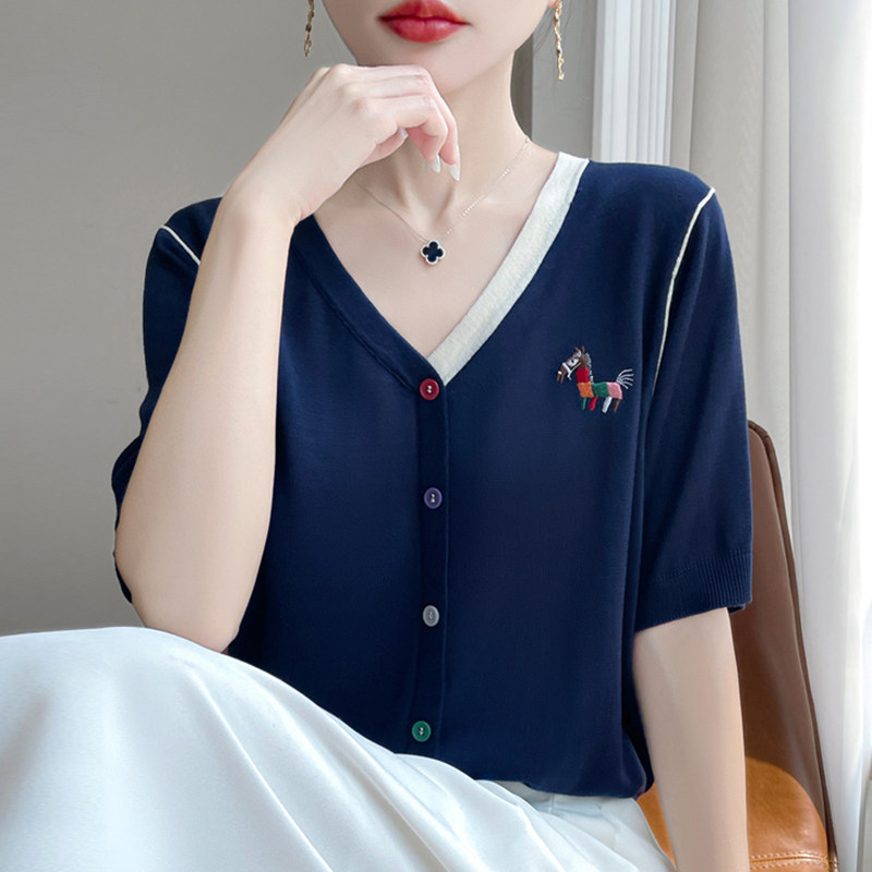 V领刺绣短袖t恤女夏季2025新款打底衫洋派大尺码女装冰丝针织上衣