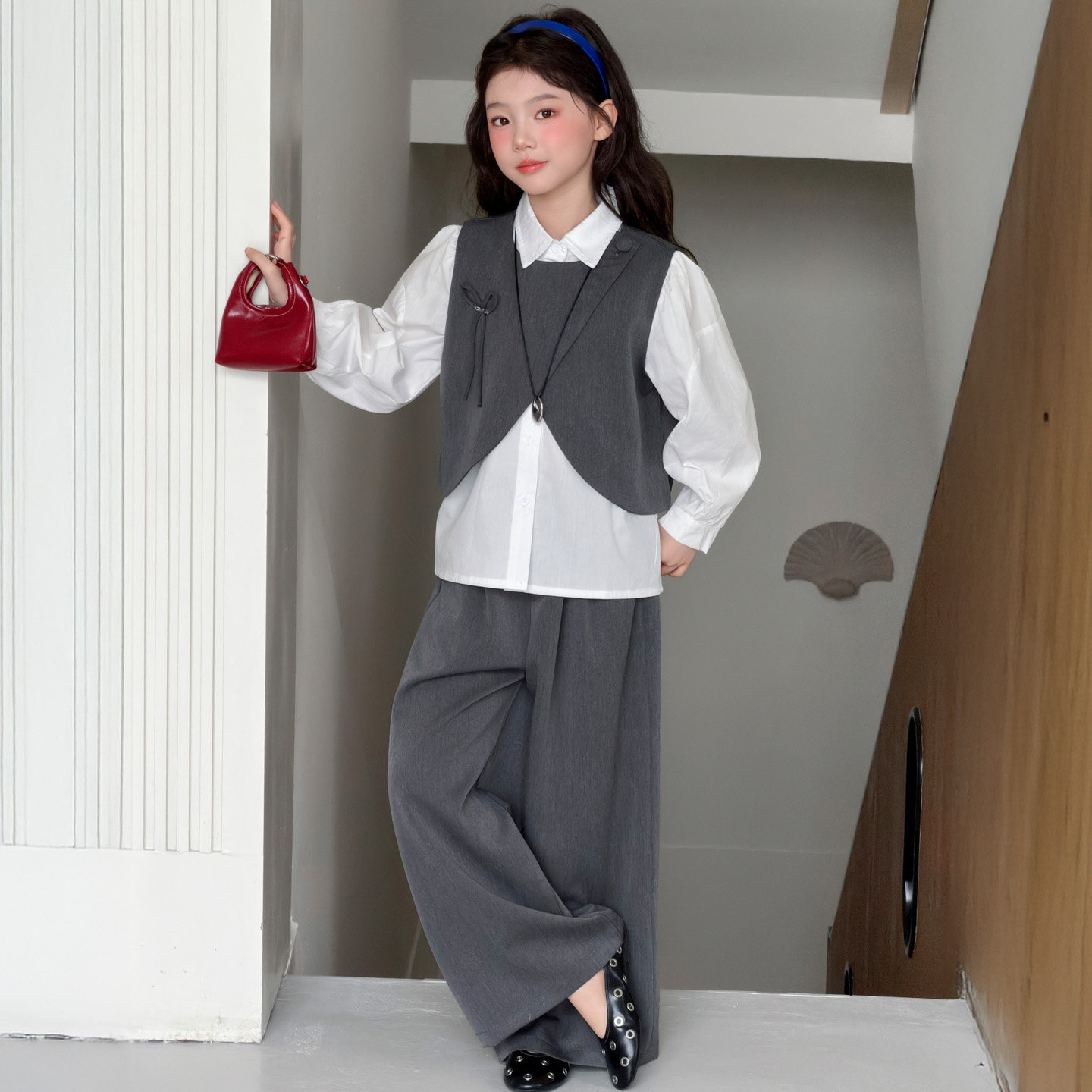 女童春装套装三件套2026新款白衬衫潮韩版女酷帅套装套头儿童春秋