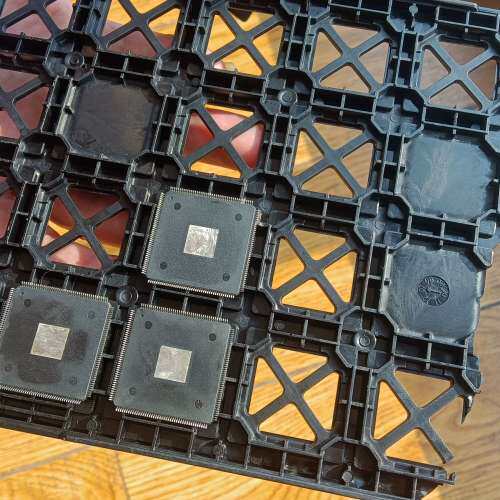 适用英飞凌Infineon芯片TC265D，一共3个，轻使用议价