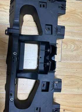 适用ID4原厂水箱框架，拆车件，黑色PP材质，型号11G议价