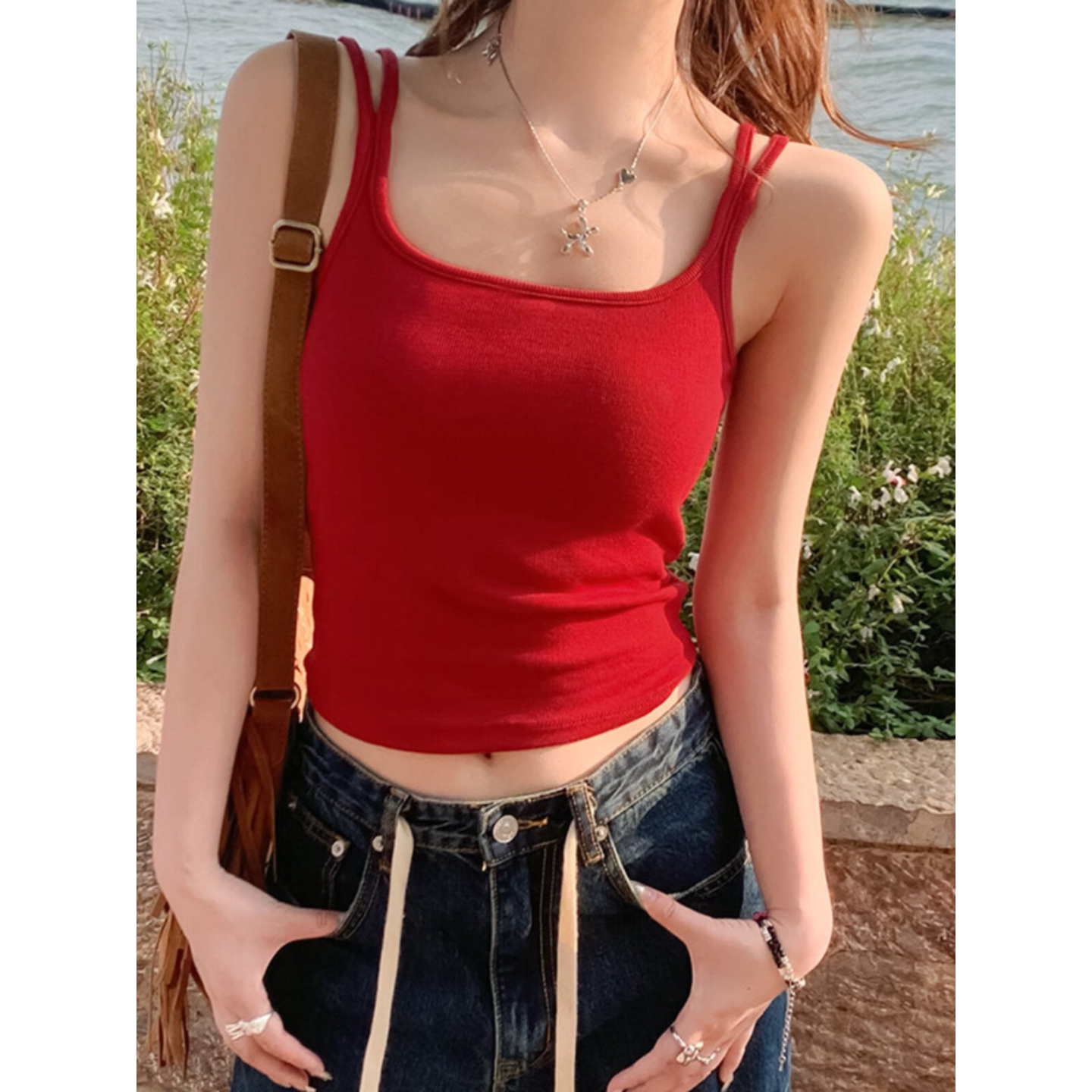 美式红色吊带小背心女夏2026新款内搭带胸垫美背文胸一体上衣外穿