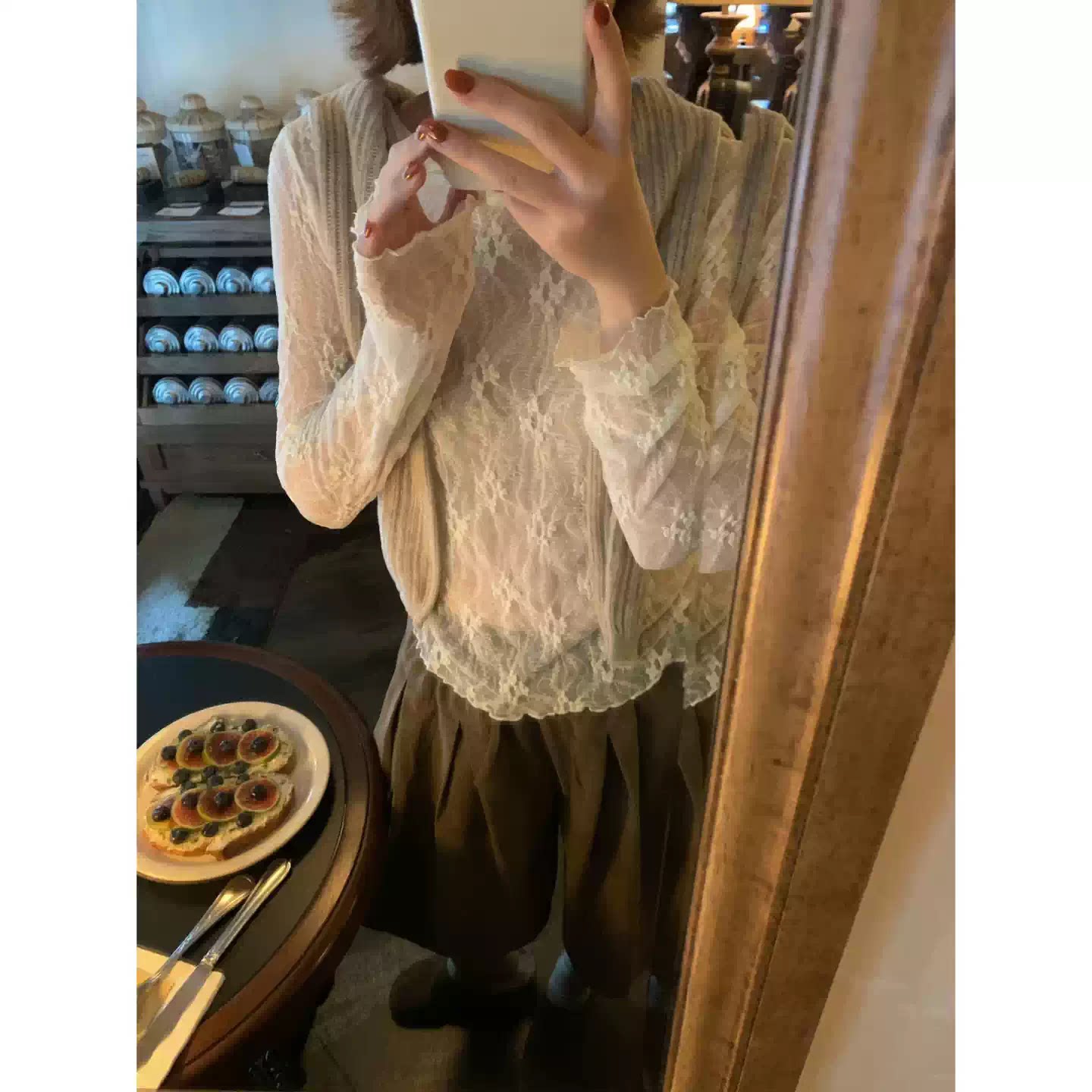 韩系纯欲微透蕾丝百搭长袖T恤女2026秋季新款修身显瘦打底衫上衣