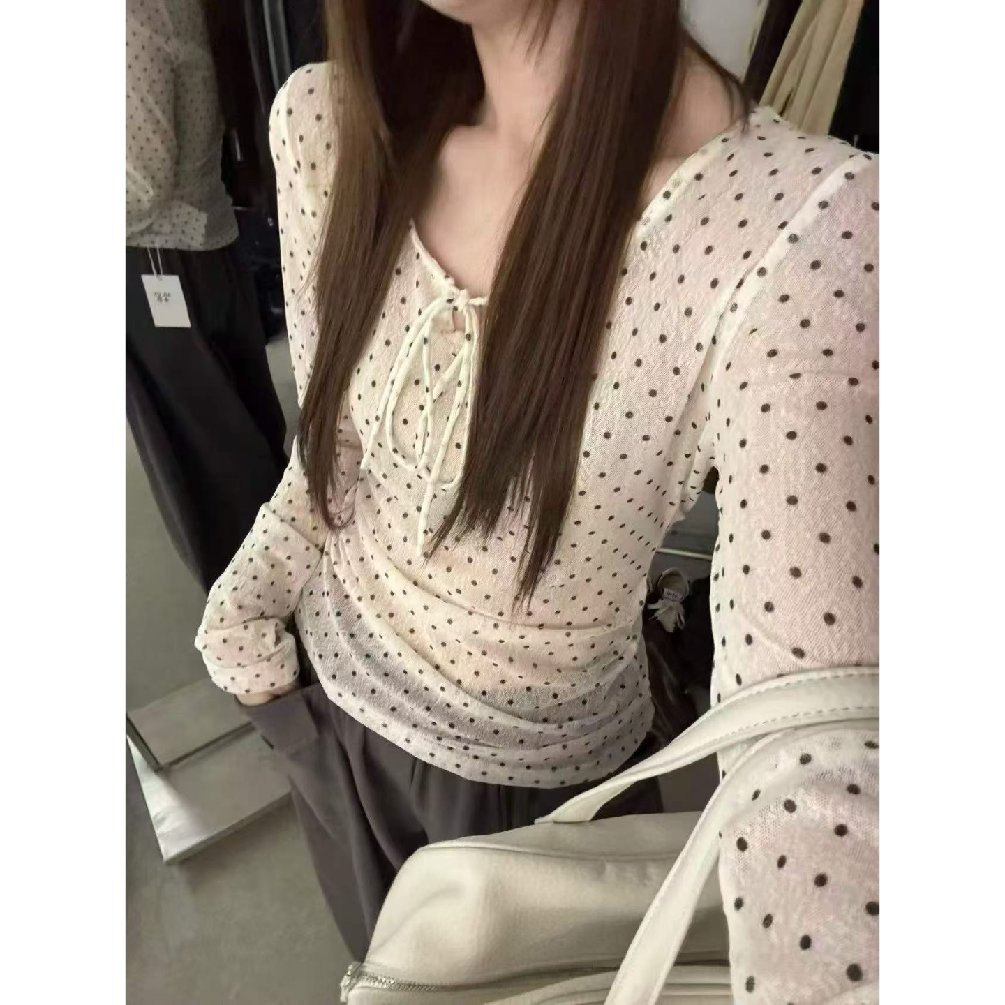 韩系网纱透视波点修身辣妹长袖上衣女2026早秋新款显瘦薄款打底衫