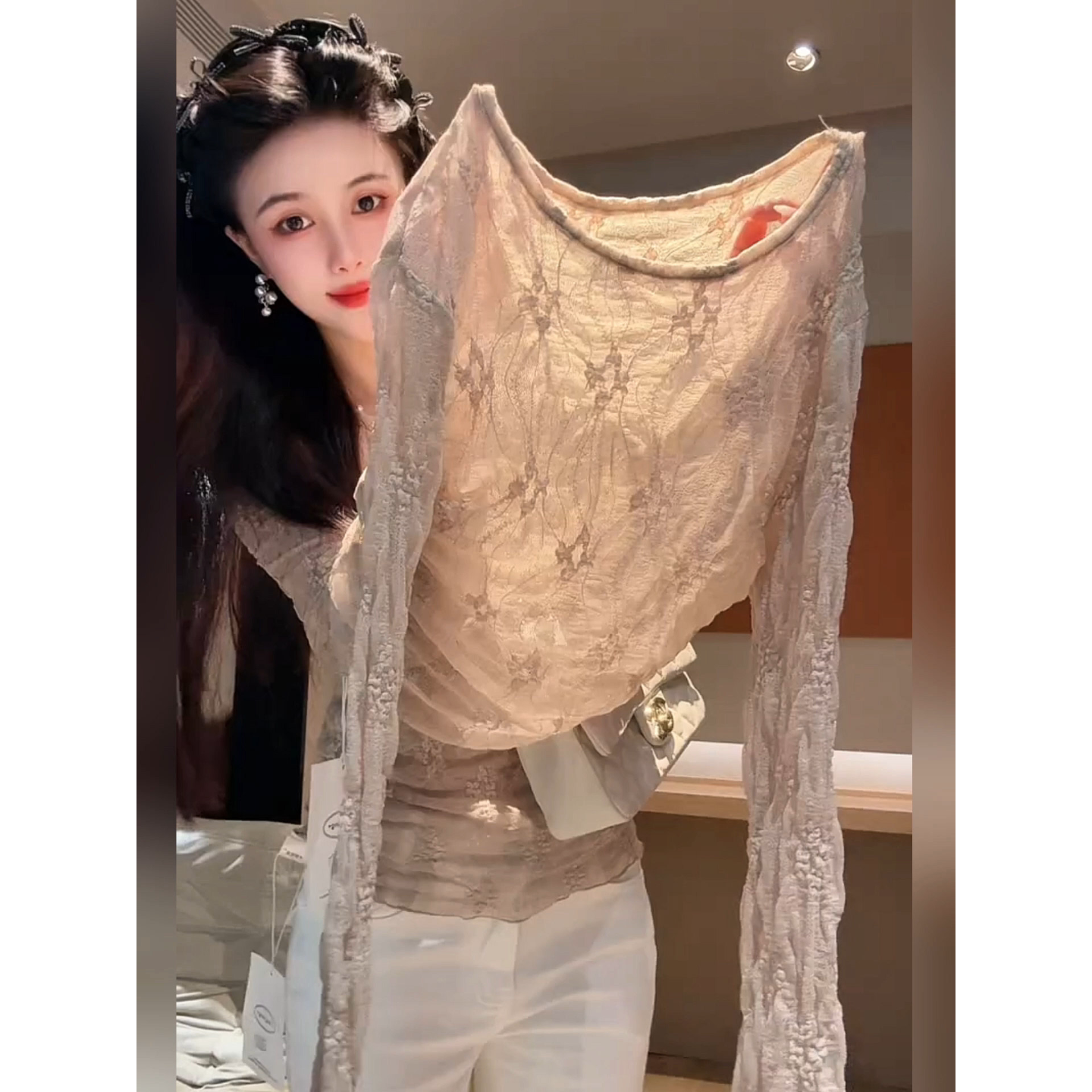 欧洲站奶咖色重工提花长袖蕾丝小衫女早秋新款法式修身显瘦打底衫