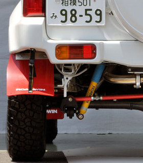 日本直邮原装APIO铃木吉姆尼轮胎挡泥板汽车配件后轮左右两片